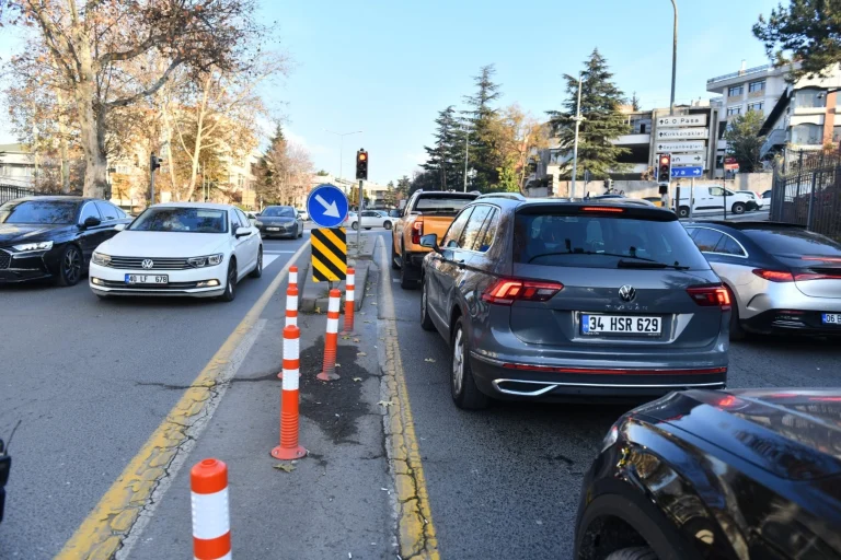 abb-den-baskent-trafigine-kaynak-onlemi-1766809538-399_large