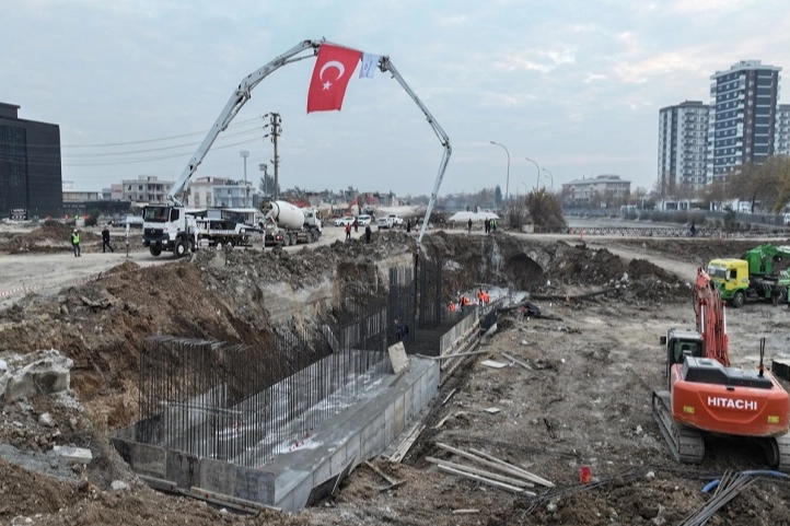 adana-ege-bagatur-kavsak-projesi-nin-temeli-atildi-1766809227-133_large