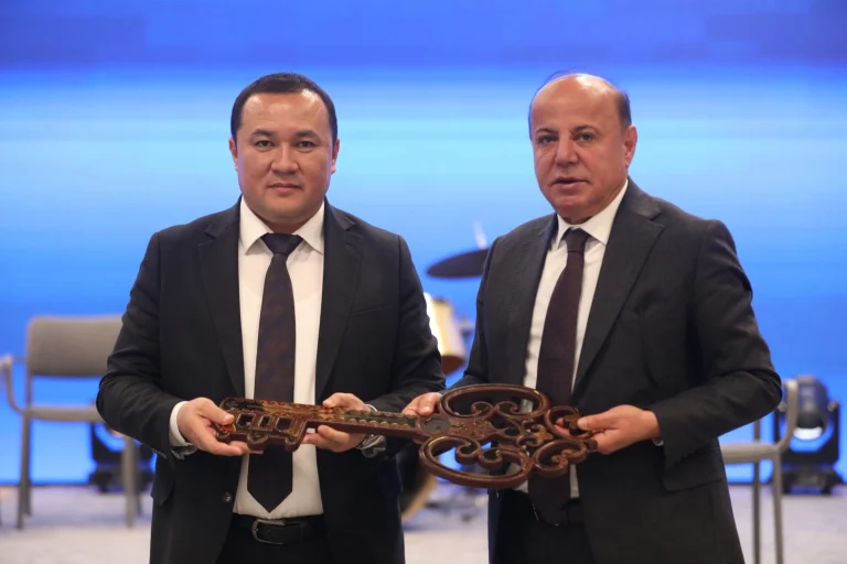 ankara-2026-turk-dunyasi-turizm-baskenti-unvanini-resmen-devraldi-1766763042-112_large