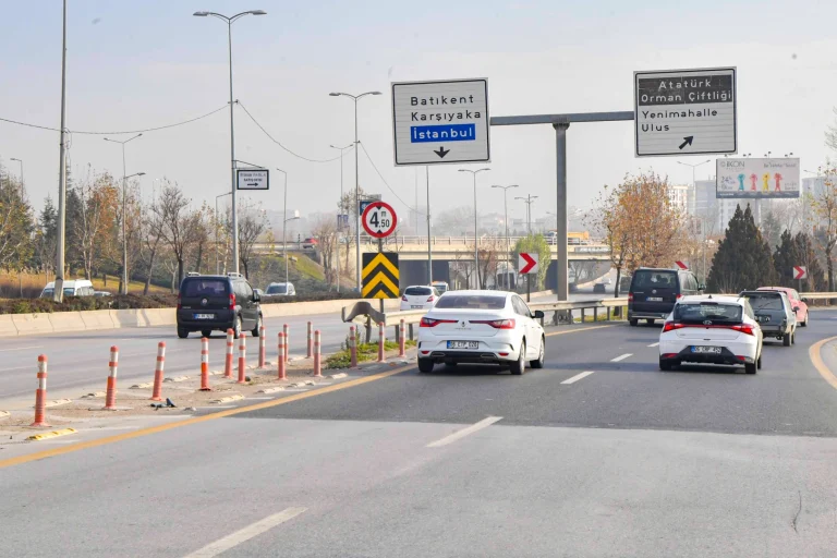 ankara-da-35-noktada-delinator-calismasi-yapildi-1766660063-668_large