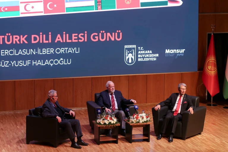 ankara-da-dunya-turk-dili-ailesi-gunu-paneli-1765801426-599_large