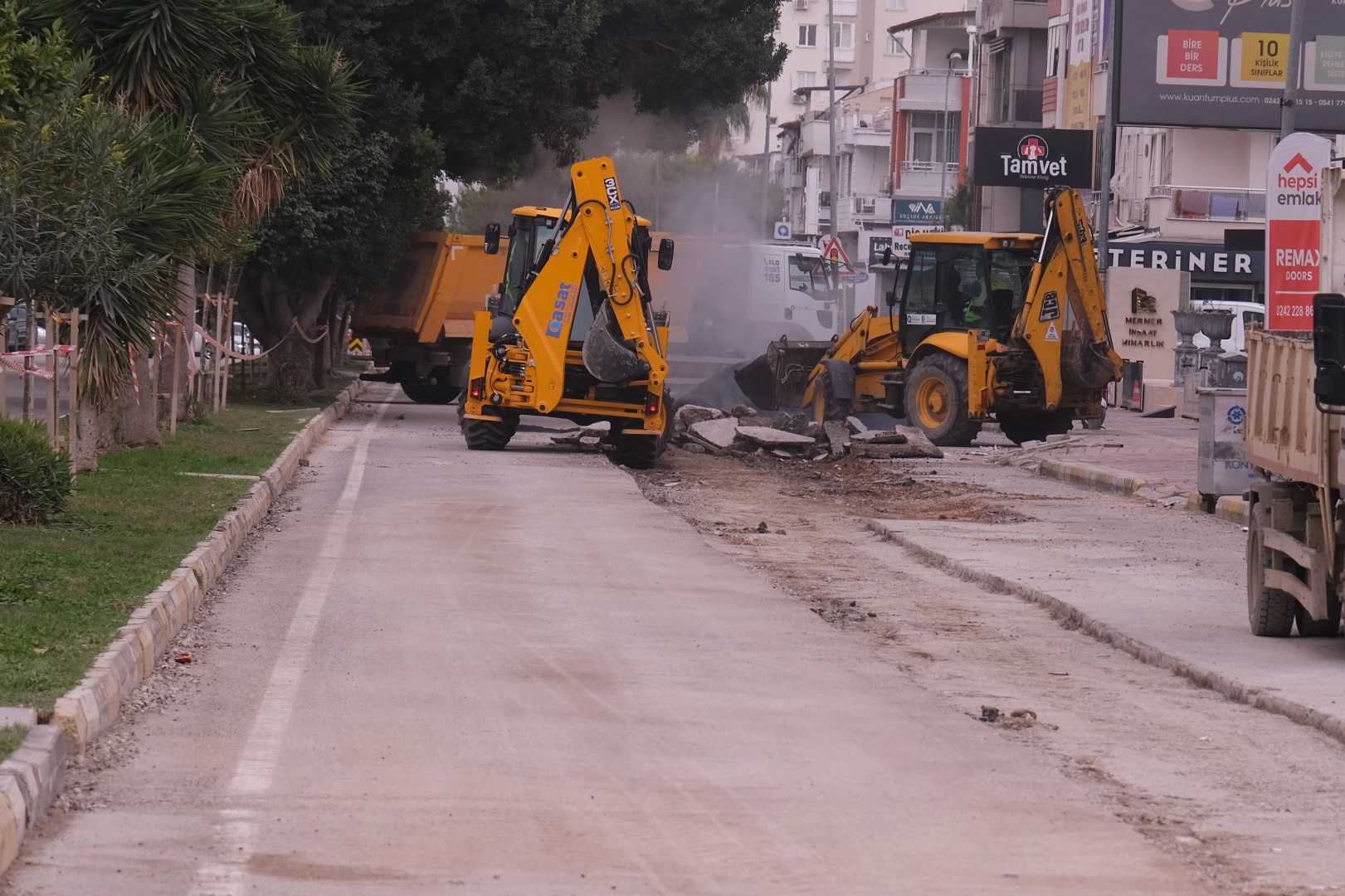antalya-buyuksehir-konyaalti-nda-altyapiyi-guclendirdi-1767011602-839_large