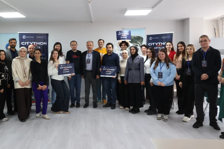 antalya-cevreci-ulasim-fikirlerine-ev-sahipligi-yapti-1766482186-22_large