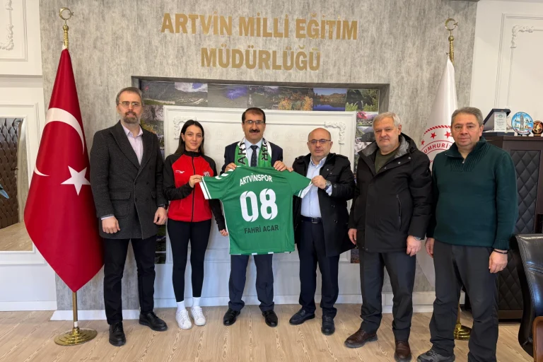 artvinspor-dan-kurum-ziyaretleri-1766151626-400_large