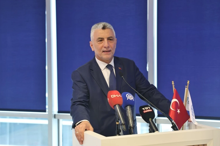 bakan-bolat-piyasalarda-artik-asiri-oynaklik-bulunmuyor-1766651942-26_large