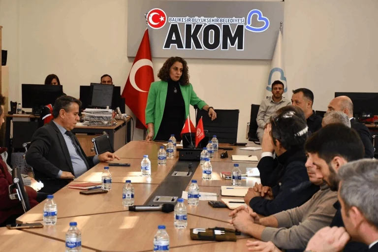balikesir-de-belediyeler-kisa-hazirlandi-1765976583-544_large