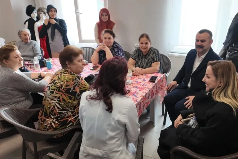 baskan-martin-den-kadinlara-destek-ziyareti-1765699114-349_large