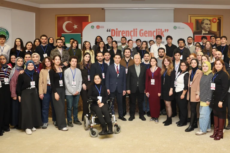 bursa-da-bagimlilikla-mucadelede-soz-genclerde-1765872891-969_large