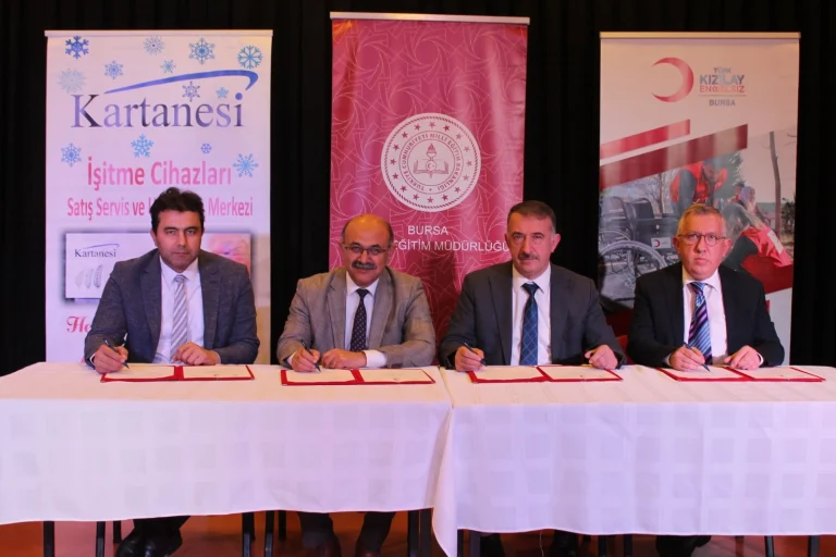 bursa-da-ozel-cocuklar-icin-ozel-protokol-atik-piller-ses-oluyor-1766994988-504_large