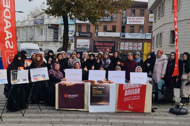bursa-da-saadet-partili-kadinlardan-yerli-uretim-vurgusu-1766491602-915_large