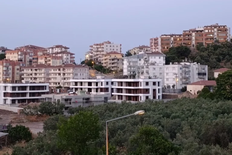 bursa-da-satilik-konut-ilanlari-yuzde-15-azaldi-1766658430-857_large