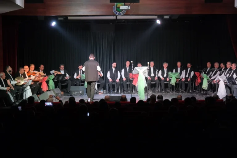 bursa-inegol-de-tasavvuf-un-uc-aylar-konseri-mest-etti-1766647734-964_large
