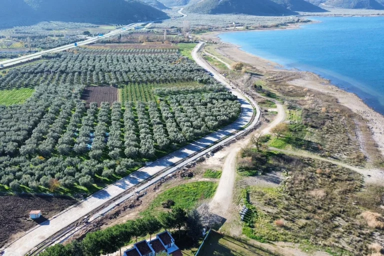 bursa-iznik-te-modern-yol-ve-sosyal-alan-projesi-hayata-geciyor-1766225251-670_large