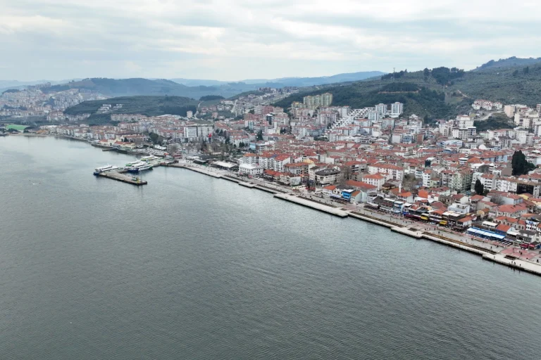 bursa-mudanya-da-kacak-yapilara-karsi-kararli-adim-1766590079-746_large