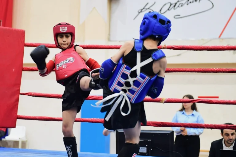 bursa-osmangazi-de-muay-thai-ruzgari-1765786037-610_large