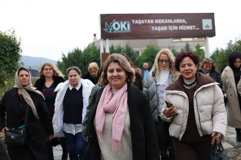 bursa-osmangazili-kadinlardan-mahallem-geziyor-ilgisi-1766730735-871_large