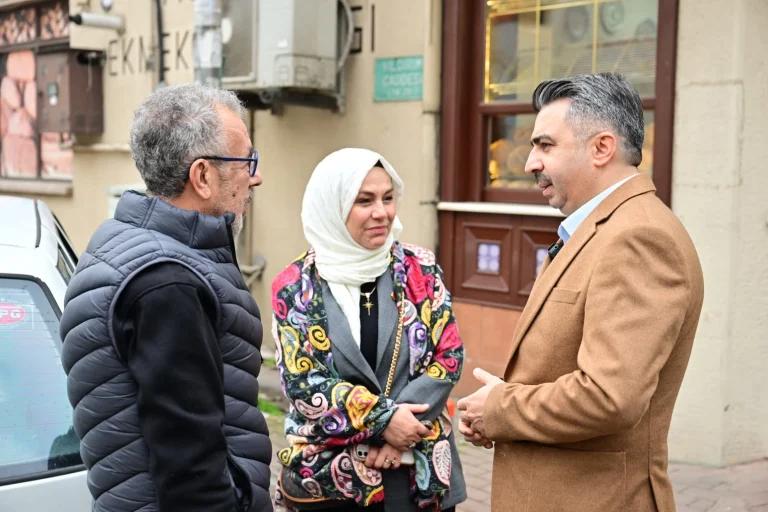 bursa-yildirim-da-baskan-yilmaz-dan-esnaf-ziyareti-1765539177-988_large