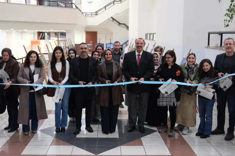 bursa-yildirim-dan-fotograf-tutkunlarina-egitim-1766403814-440_large