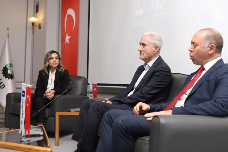 busiad-da-global-piyasalar-ve-turkiye-ekonomisi-2026-zirvesi-1766139991-971_large