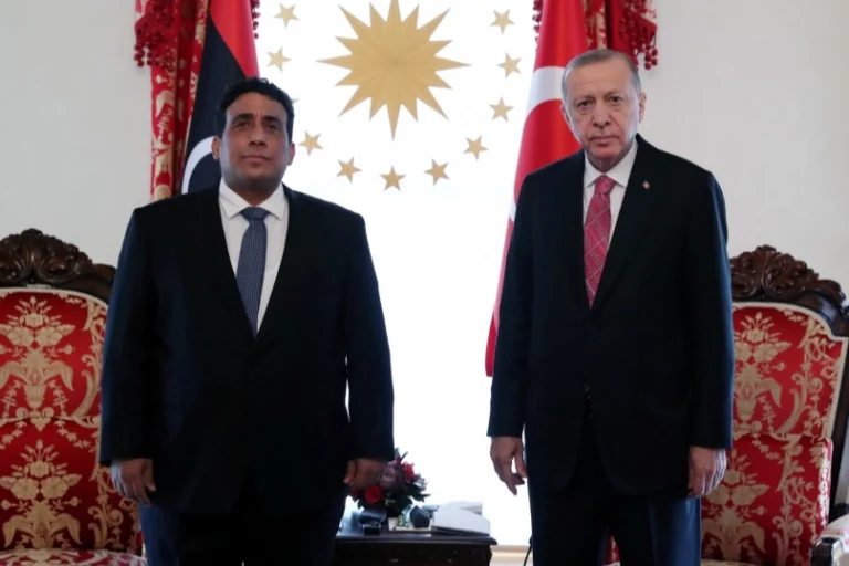 cumhurbaskani-erdogan-dan-libya-ya-taziye-telefonu-1766646382-829_large