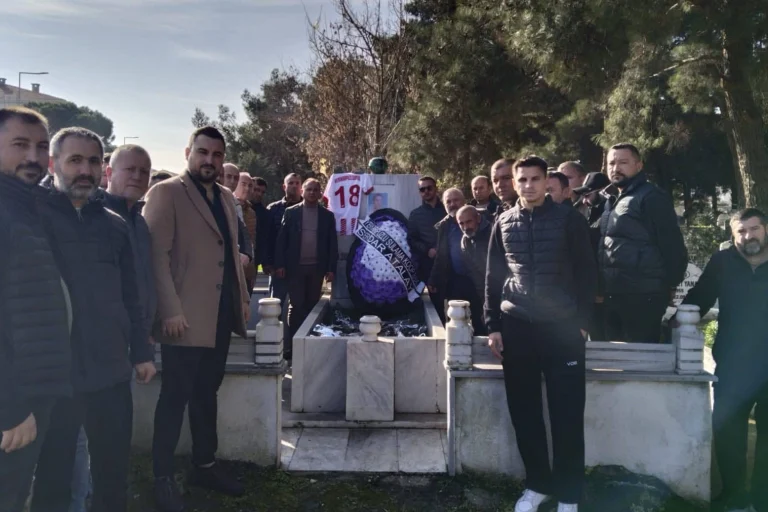 dogan-seyfi-atli-vefatinin-24-yilinda-mezari-basinda-anildi-1766036299-100_large