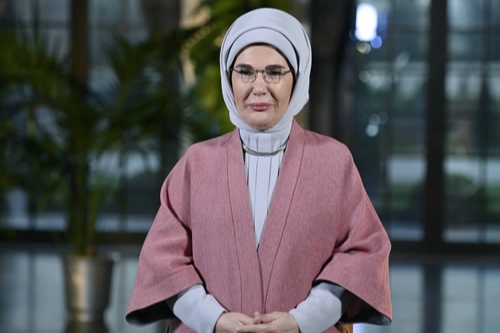 emine-erdogan-dan-sierra-leone-ye-mesaj-1765622763-757_large