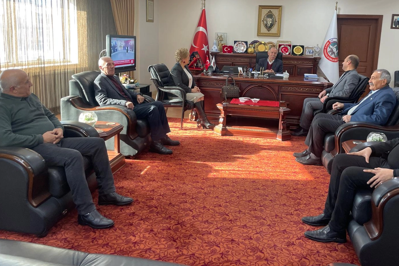erzurum-da-iyi-parti-den-oda-ve-dernek-ziyareti-1767100708-833_large