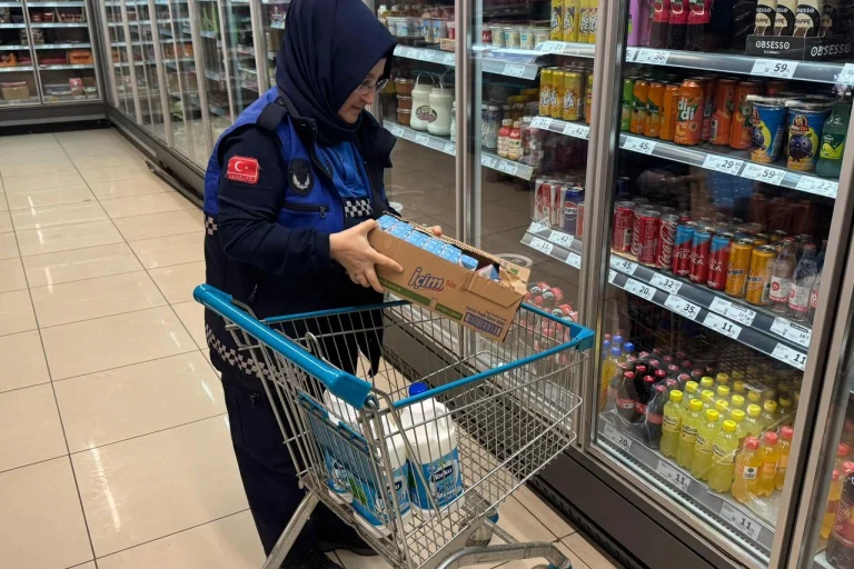 halk-sagligini-tehdit-eden-urunlere-gecit-yok-3-1767098713-83_large