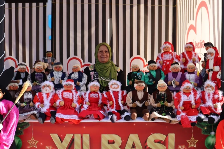 izmit-te-yilbasi-iyilik-pazari-basladi-1765953485-273_large