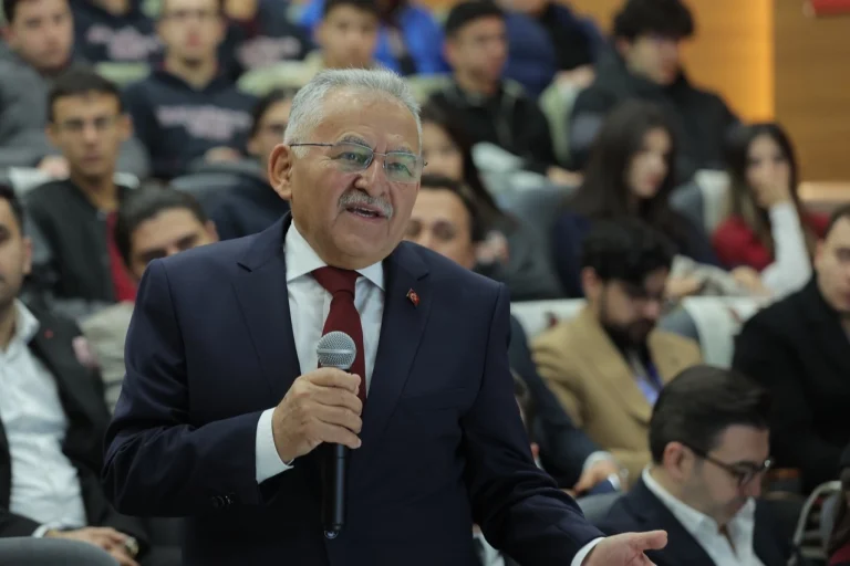 kayseri-buyuksehir-den-genc-girisimcilere-tam-destek-1766205815-675_large