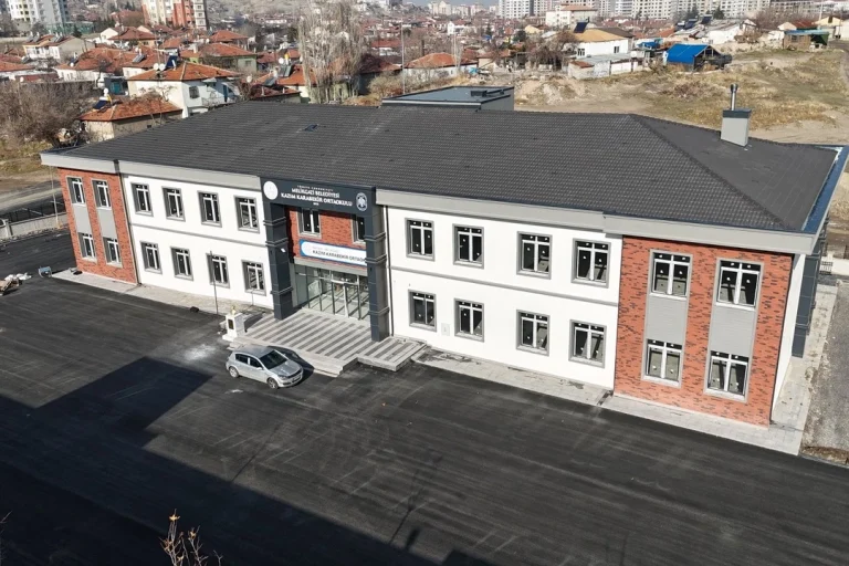 kayseri-melikgazi-den-egitim-sektorune-tam-gaz-yatirim-1766343313-513_large