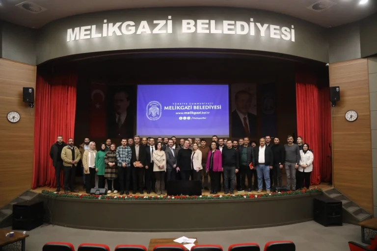 kayseri-melikgazi-personeline-mevzuat-egitimi-1766204084-989_large