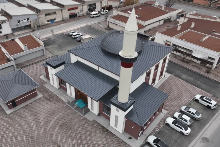 kayserili-hayirseverlerin-destegiye-birdal-camii-ibadete-hazir-1766206205-416_large
