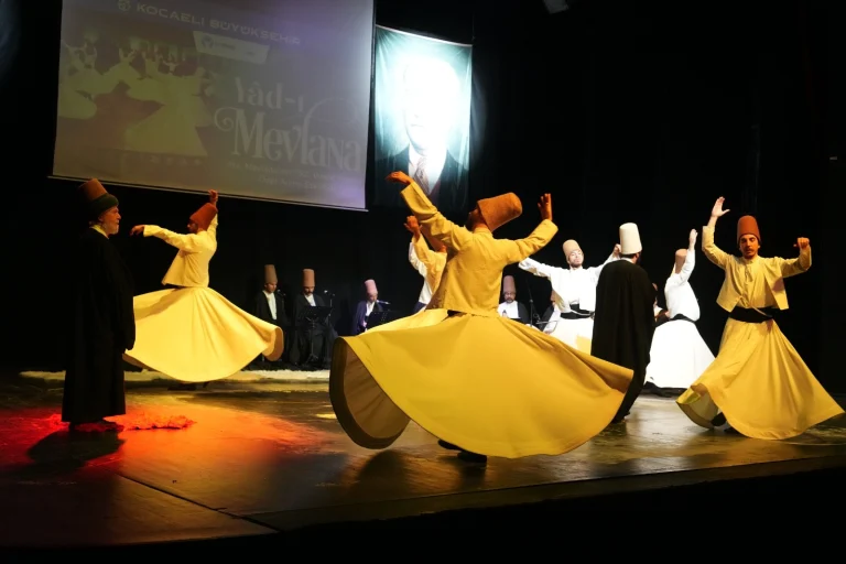 kocaeli-buyuksehir-mevlana-yi-sema-ile-yad-etti-1766665842-585_large