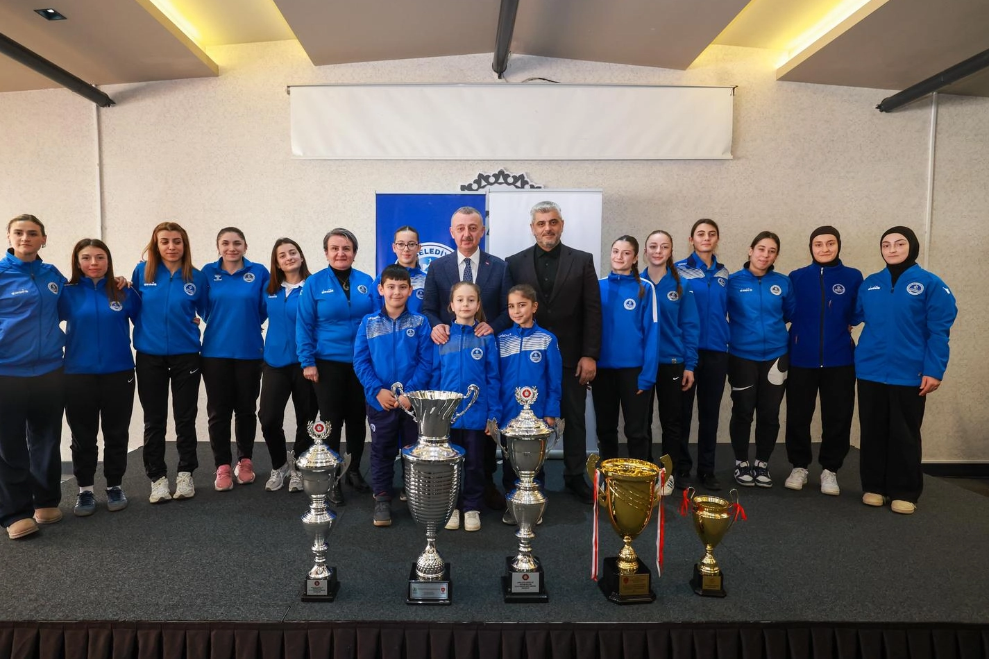 kocaeli-de-kagitspor-dan-rekor-basari-1767100421-791_large
