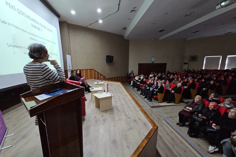kocaeli-golcuk-belediyesi-nden-saglik-semineri-1767018172-264_large