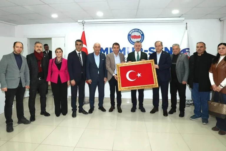 kocaeli-memur-sen-baskan-buyukakin-i-agirladi-1766158511-74_large