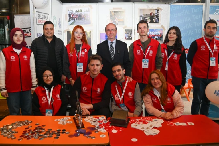 konya-da-sivlilik-cocuk-bayrami-coskusu-1767007736-227_large