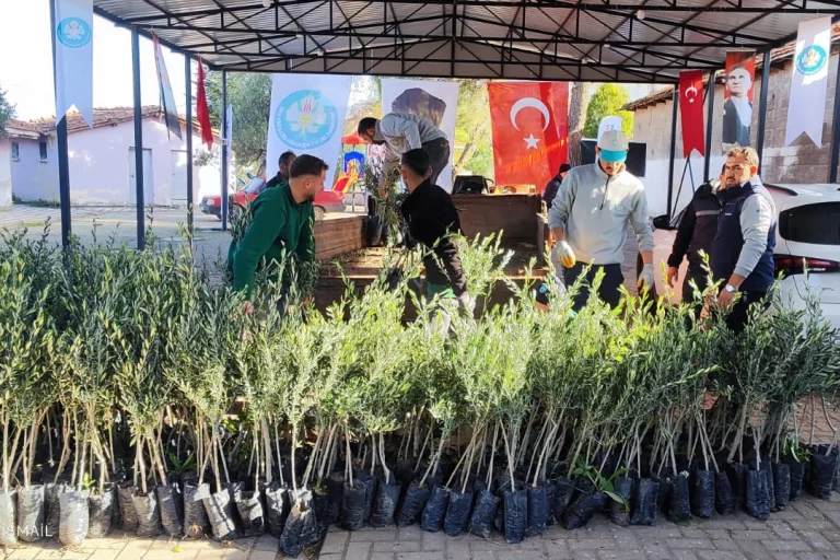 manisa-buyuksehir-den-dogal-afet-magdurlarina-yuzde-100-hibeli-destek-1765546108-134_large