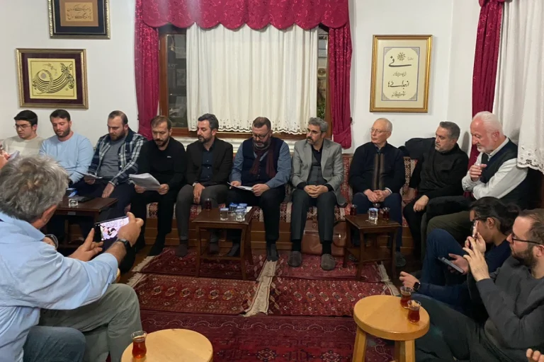 mevlana-haftasi-kocaeli-de-seb-i-arus-programiyla-taclandi-1766422752-895_large