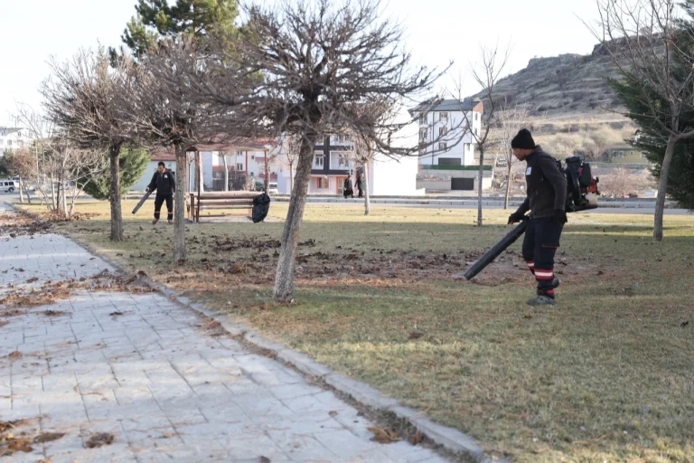 nevsehir-belediyesi-nden-temizlik-seferberligi-1766292121-941_large