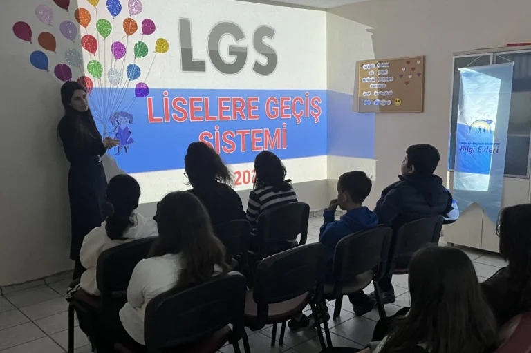 ordu-da-bilgi-evleri-ucretsiz-egitimle-yeni-yilda-devam-1766414056-323_large