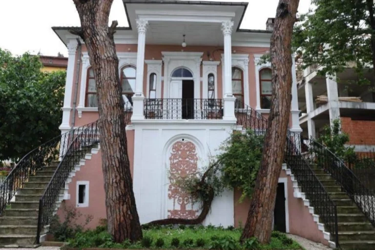 ordu-da-tarihi-miras-baskan-guler-le-gelecege-tasiniyor-1766481708-247_large