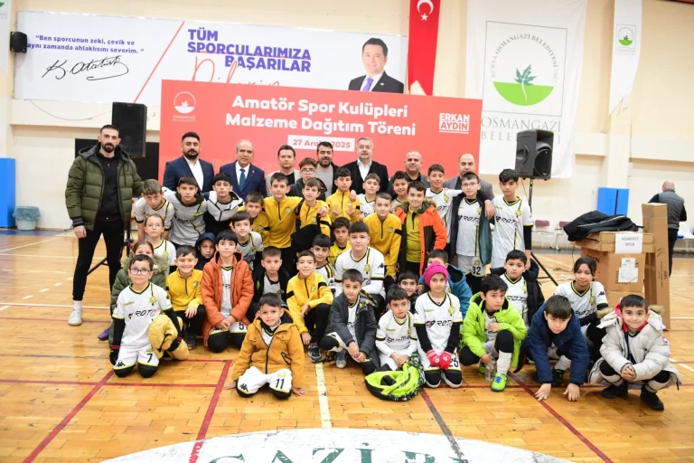 osmangazi-belediyesi-nden-amator-spor-kuluplerine-malzeme-destegi-1766841961-809_large