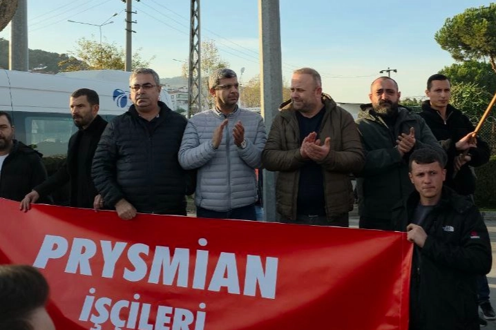 prysmian-iscileri-mudanya-da-bir-saatlik-is-birakti-1766141882-820_large