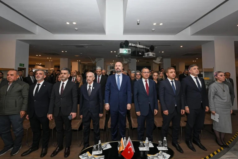 ptt-den-185-inci-yilina-ozel-sergi-1765601704-754_large