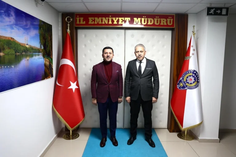 rasim-ari-dan-nevsehir-emniyet-muduru-karaman-a-ziyaret-1765858920-783_large