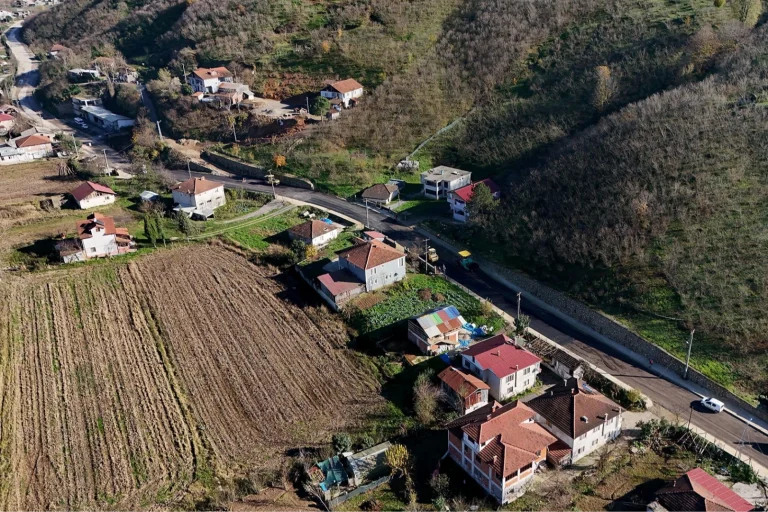 sakarya-altindere-de-altyapi-sonrasi-ustyapi-da-yenileniyor-1766144781-772_large