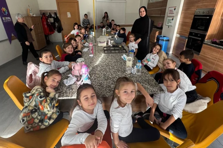 sakarya-da-misafir-ogrenciler-yetenek-kesfinde-1766138027-820_large