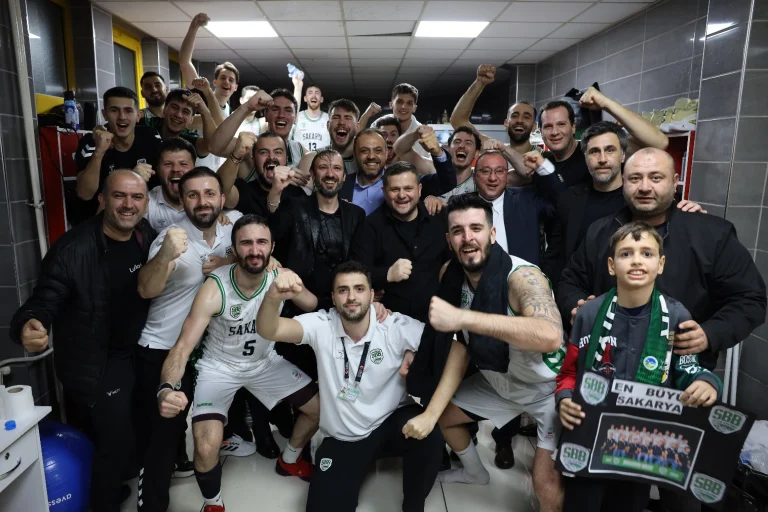 sakarya-da-namaglup-serisi-9-maca-cikti-1765695706-670_large